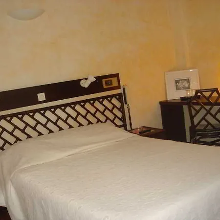 Hotel Acostel Meaux