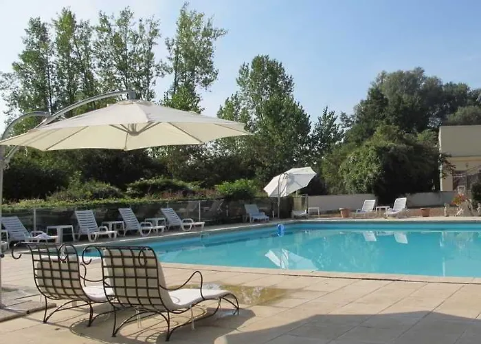 Acostel ホテル 3*