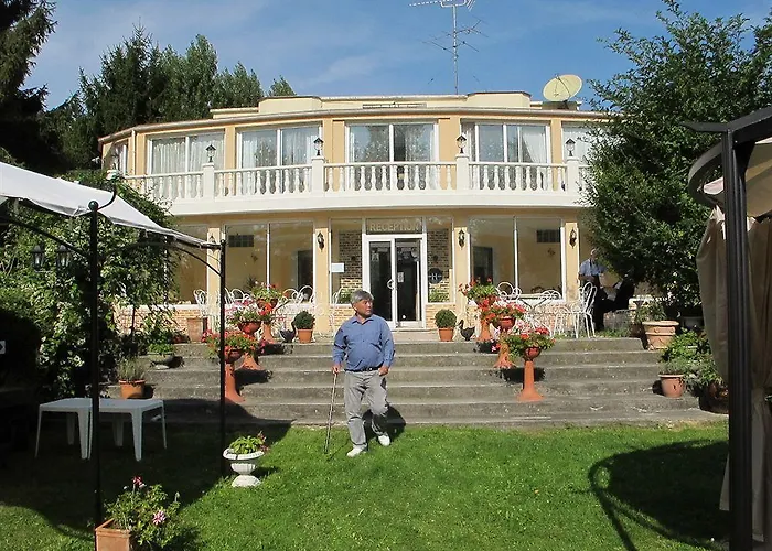 מלון Acostel מו